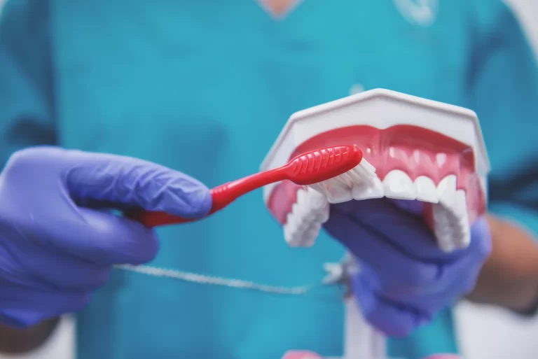 How to Properly Brush & Floss